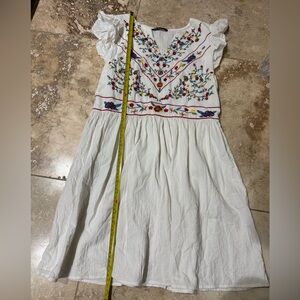Beautiful SHEIN White Cotten Dress with Floral Embroidery Design